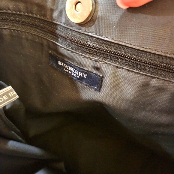 Burberry London Tote Bag - Picture 7 of 8